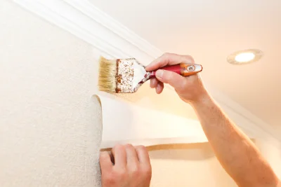 Pose de papier peint à Guérard — revêtements muraux et toiles de verre